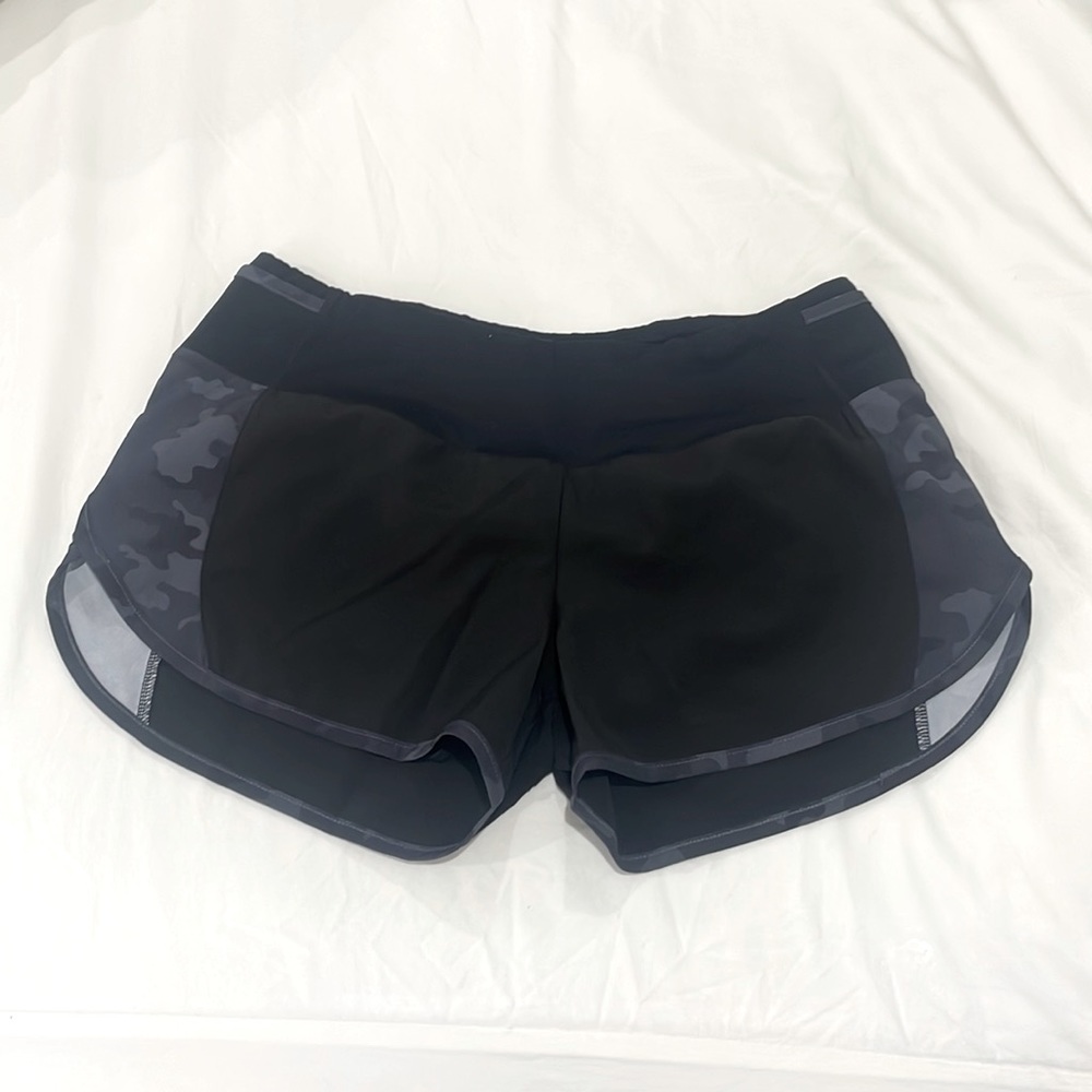 Zyia camo shorts